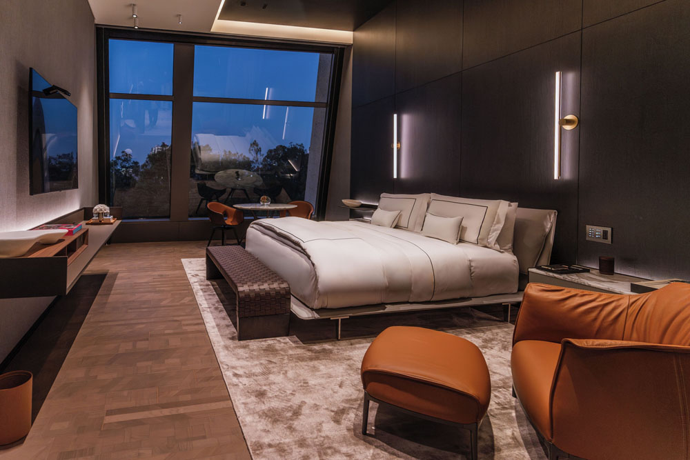 Alexander Hotel - Image 2