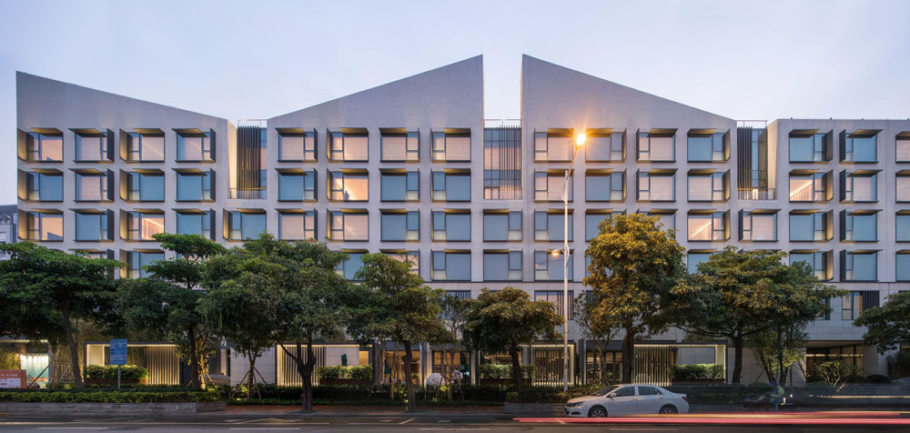 Joyze Hotel Xiamen, Curio Collection by Hilton - Image 1