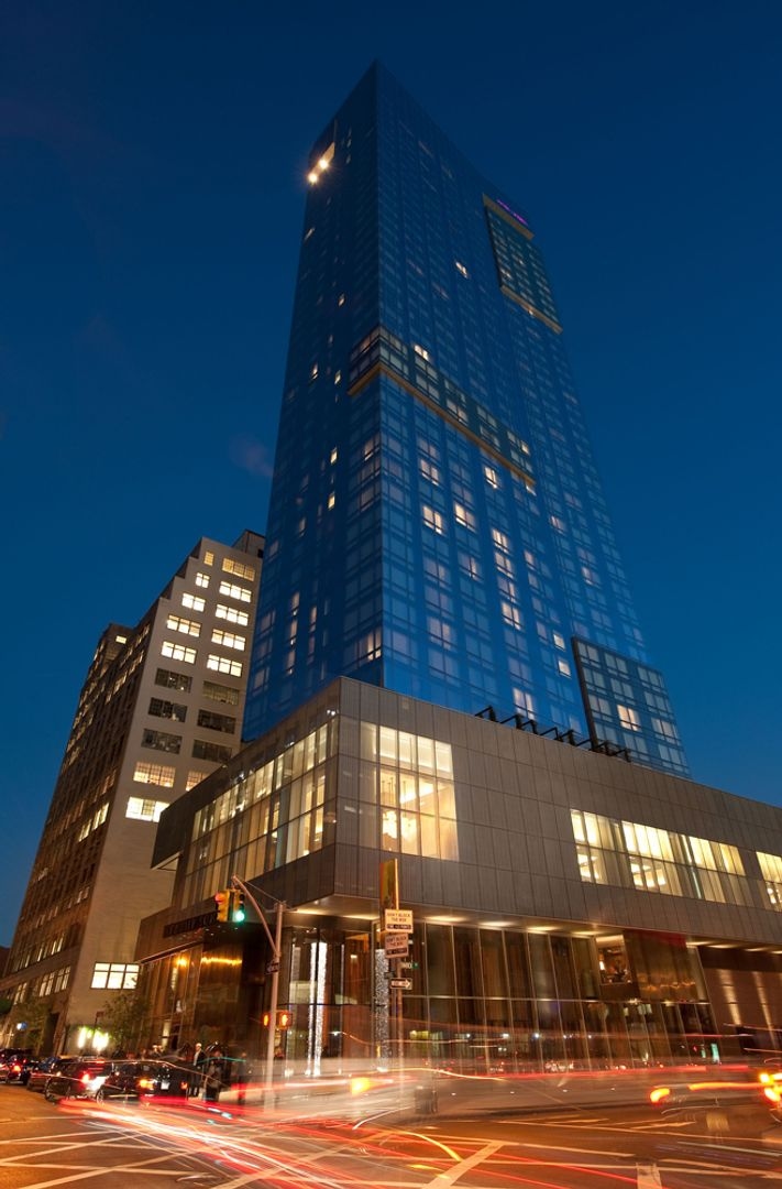 The Dominick - Main view