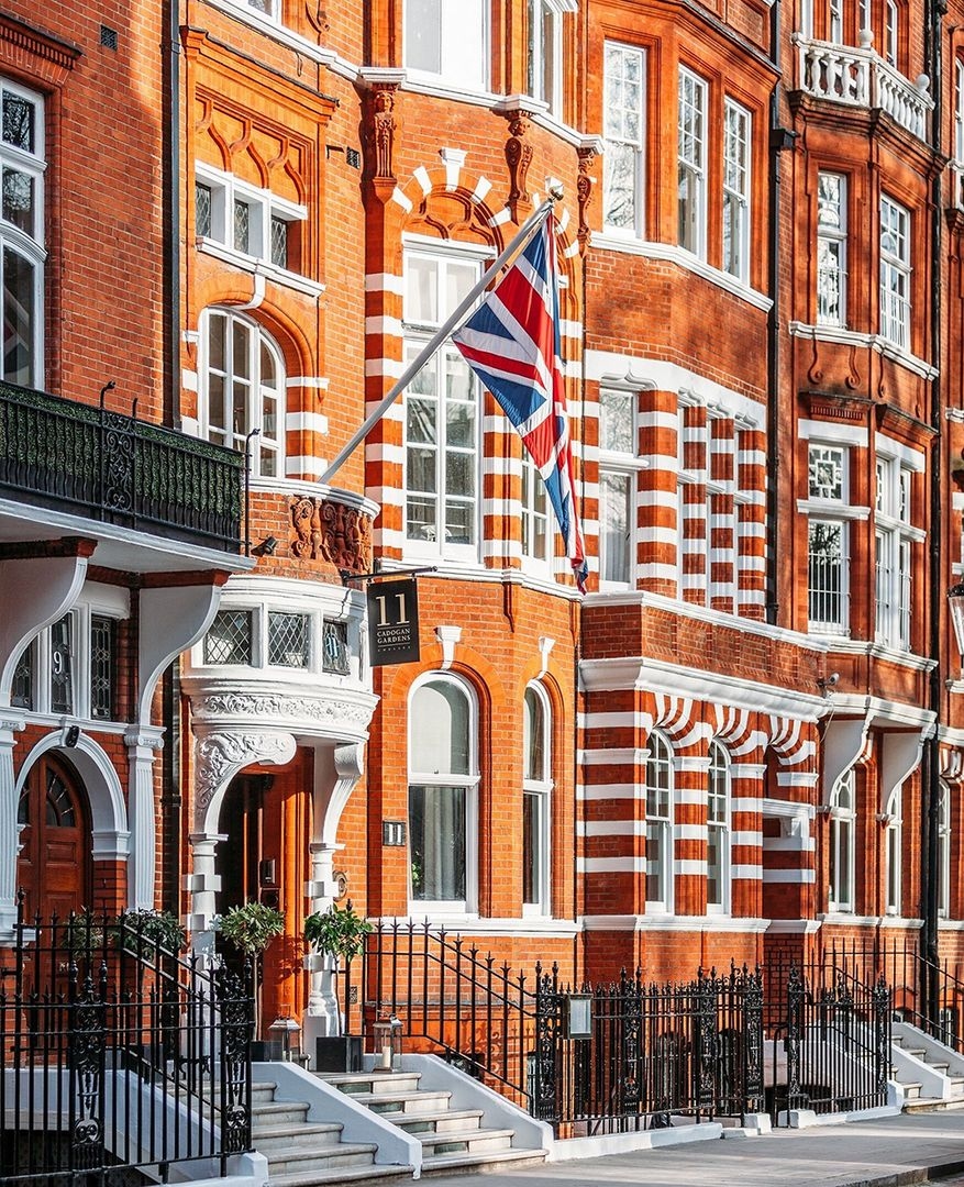 11 Cadogan Gardens - Image 1