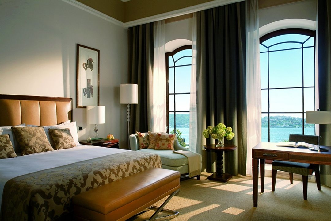 Four Seasons Hotel Istanbul at The Bosphorus - Image 2