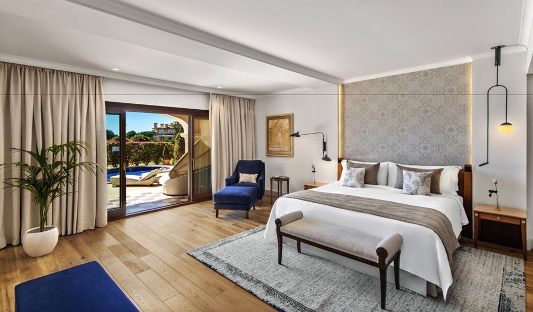 St. Regis Mardavall - View 2