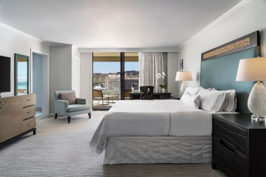 Moana Surfrider, Waikiki Beach - View 4