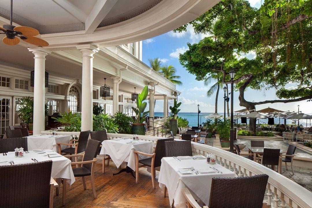 Moana Surfrider, Waikiki Beach - View 5
