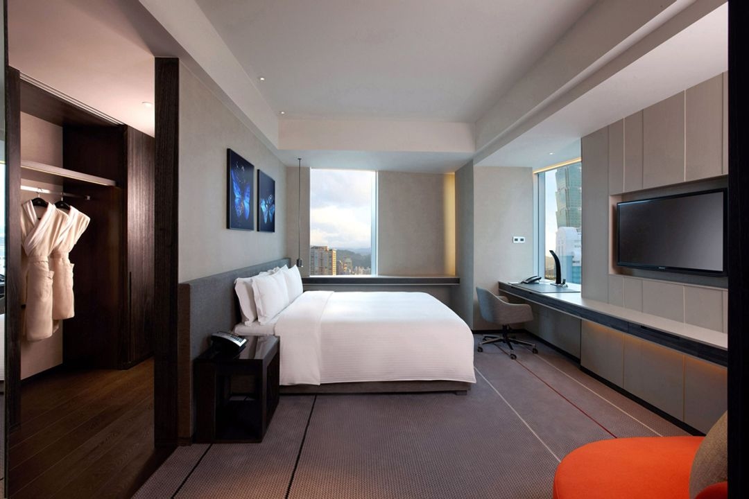 Humble House Taipei, Curio Collection by Hilton - Image 2