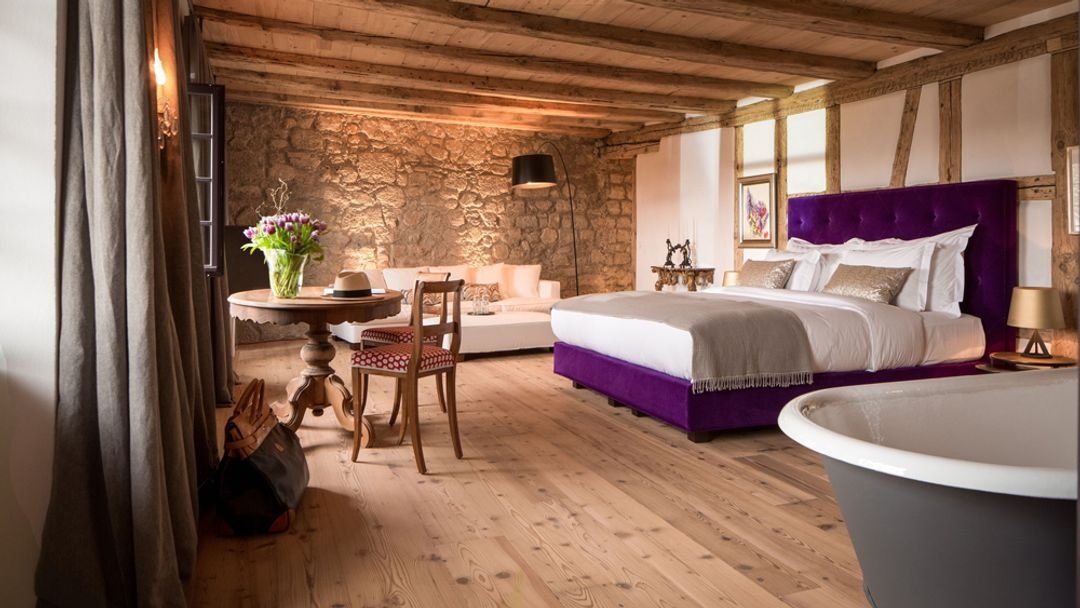 Boutique Hotel Restaurant Krone Regensberg - Image 2