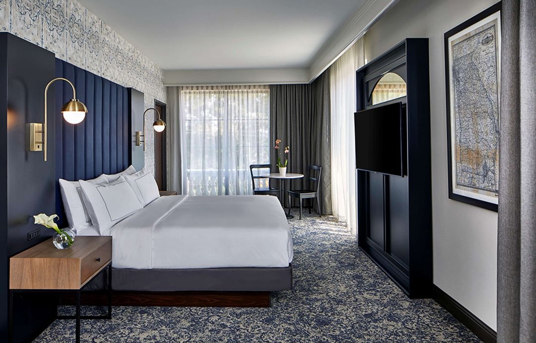 The Hamilton Alpharetta, Curio Collection by Hilton - Image 2