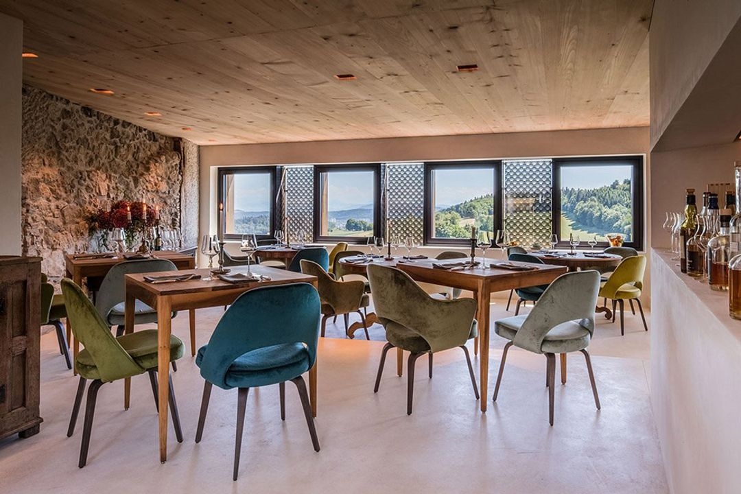 Boutique Hotel Restaurant Krone Regensberg - Image 3