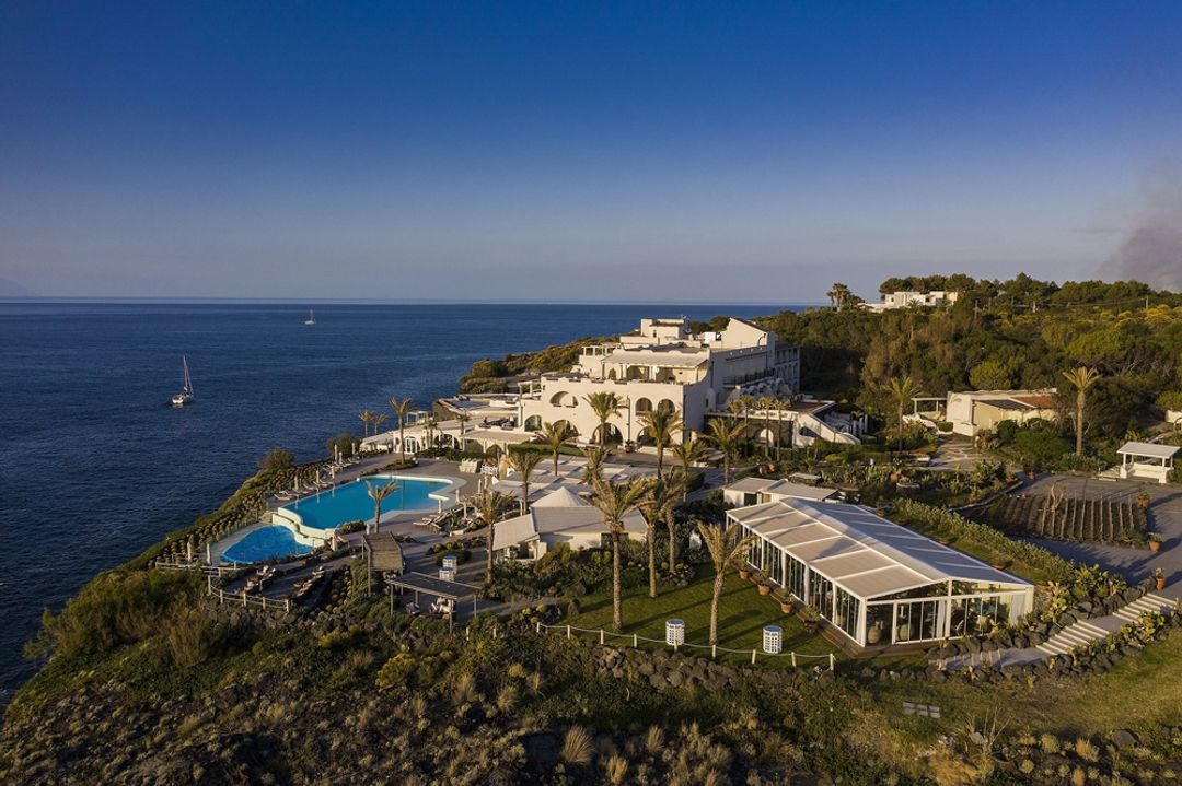 Therasia Resort Sea and Spa - Image 1