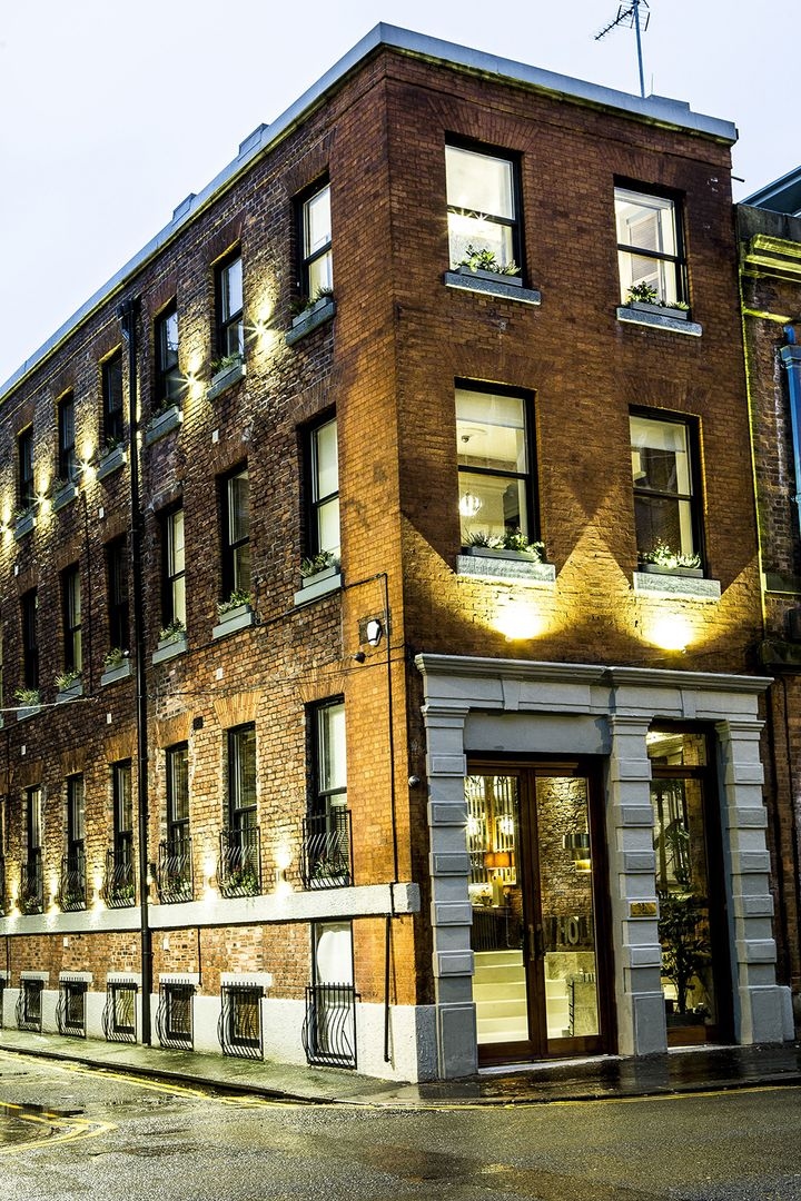 The Cow Hollow Hotel - Main view