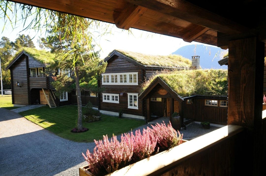 Storfjord Hotel - Image 1