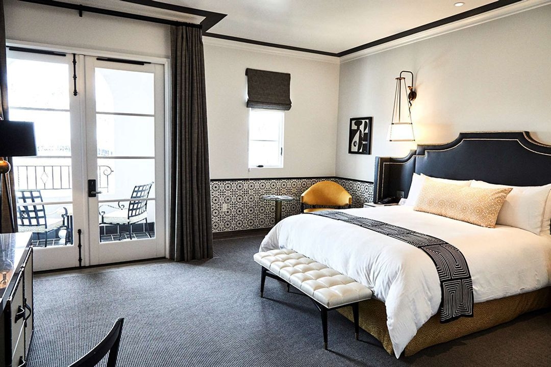 Hotel Californian - Image 2