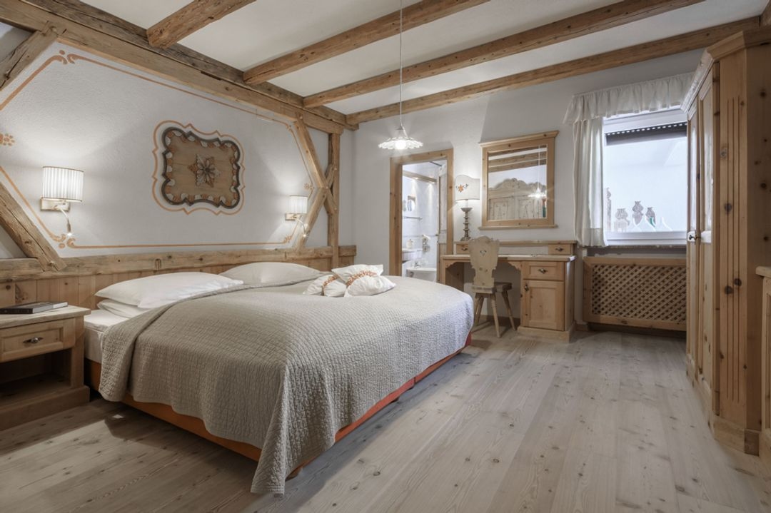 Hotel La Perla - View 2