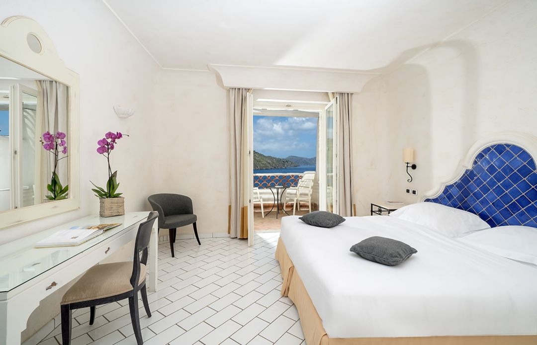 Therasia Resort Sea and Spa - Image 2