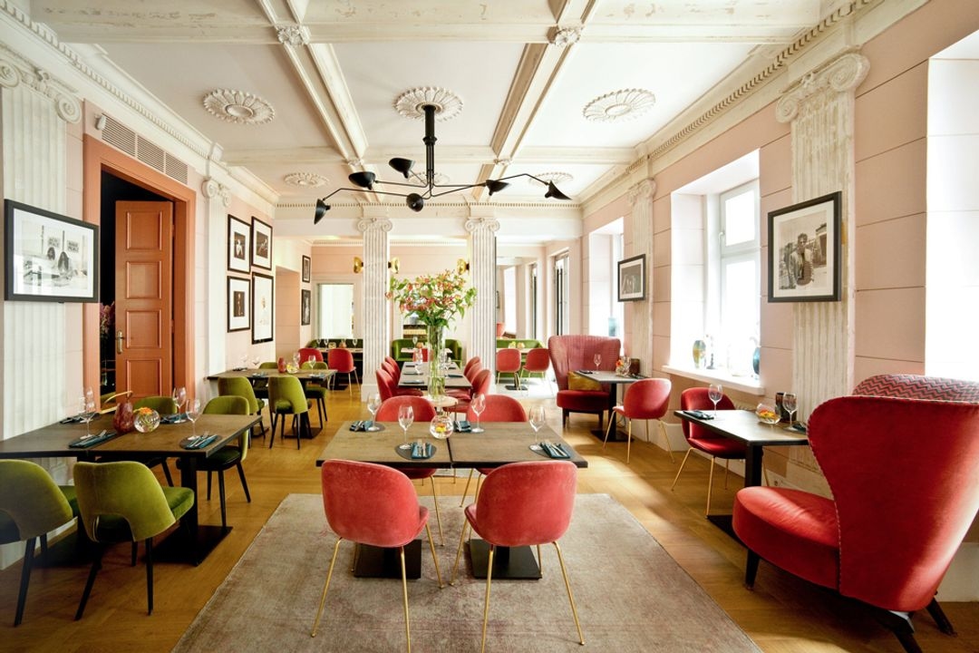 H15 Boutique Hotel - Image 3