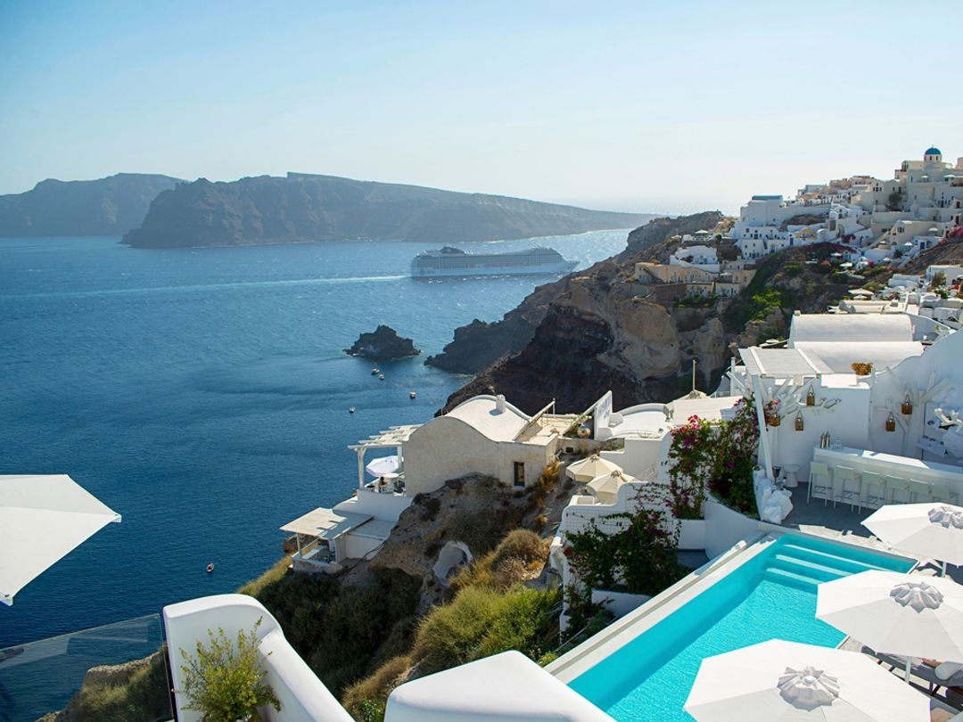 Canaves Oia Sunday Suites - Image 1