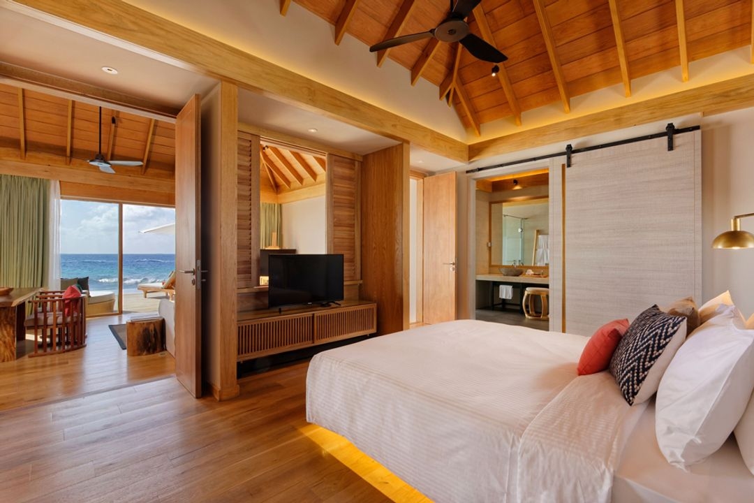 Emerald Faarufushi Resort & Spa - Image 4