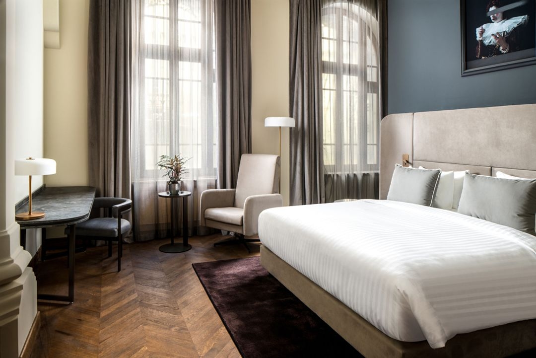 The Marmorosch Bucharest, Autograph Collection - Image 4