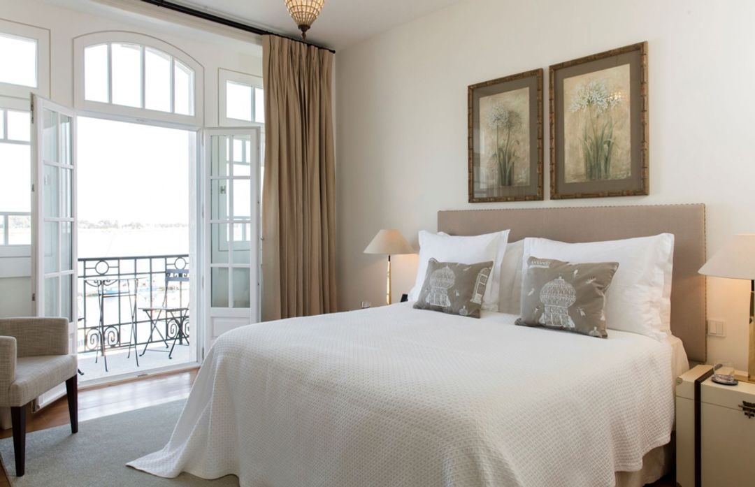 Grand House - Image 4